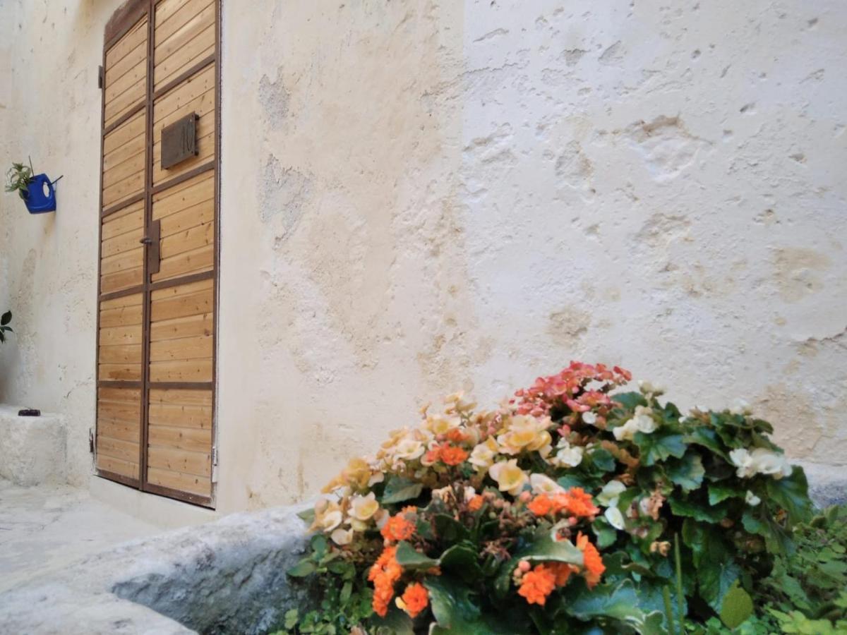 Palazzo Enselmi Apartment มาเตรา ภายนอก รูปภาพ